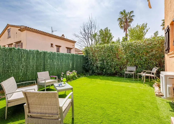 Clos Etienne By Interhome