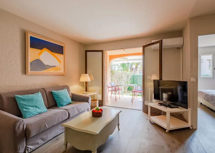 Clos Etienne By Interhome